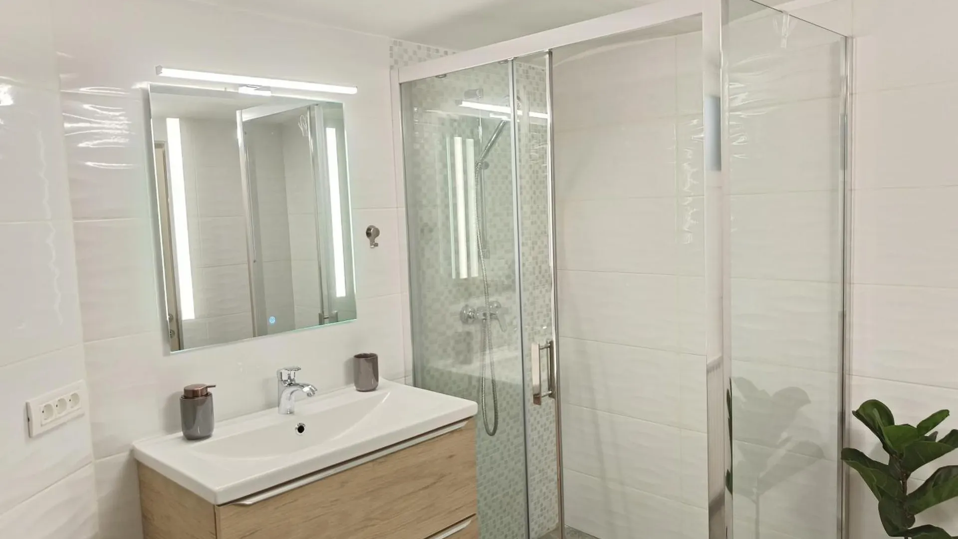 Carol Luxury Apartment Bucharest
