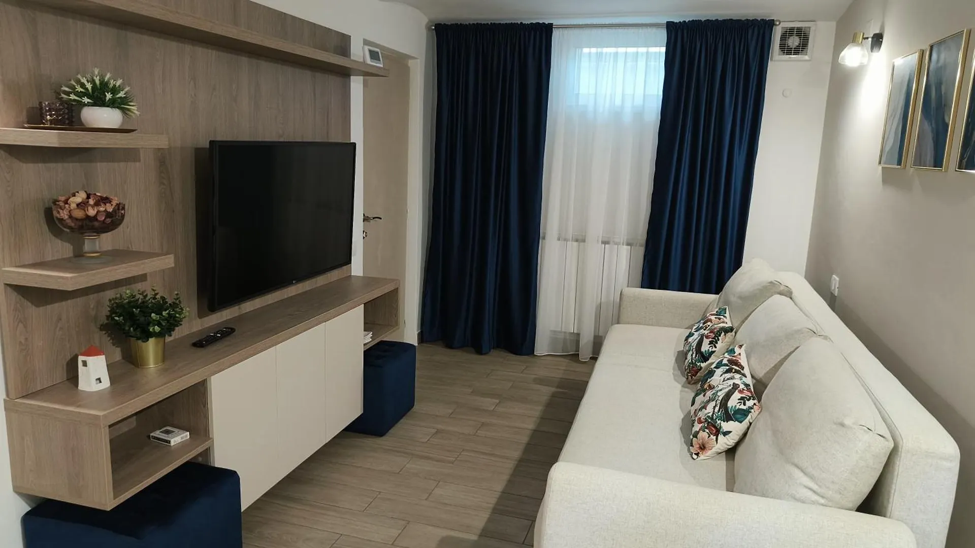 Carol Luxury Apartment Bucharest Romania
